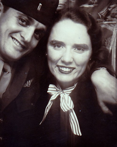 Fran and Lareine Pose in a Photobooth